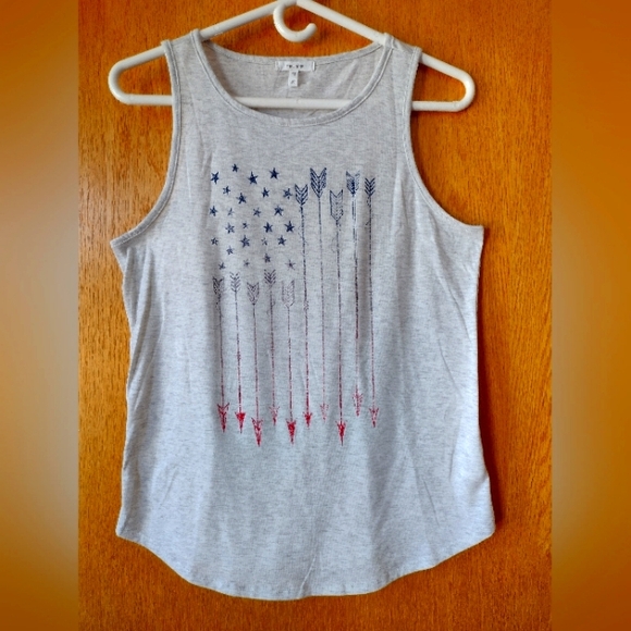 Maurices Patriotic Tank Top Size M - Picture 1 of 7